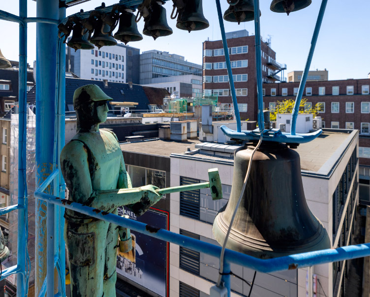 Bergmann am Glockenspiel